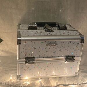 White Makeup storage box, Comes with makeup brand new ( optional )